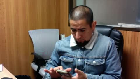 Snapshot of amateurlatinorock chatting on 5, 6, 2026 amateurlatinorock online show from 5, 6, 2026