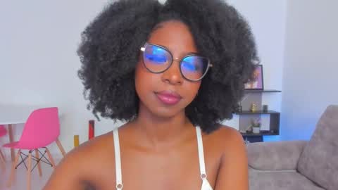 Snapshot of amatiistur chatting on 14, 11, 2025 Tammy online show from 14, 11, 2025