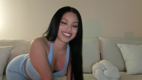 amaya_floress online show from 29, 3, 2026