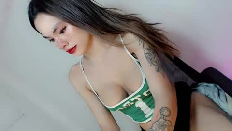 Snapshot of amayahugecock69 chatting on 19, 2, 2025 Annika 25yrs old online show from 19, 2, 2025