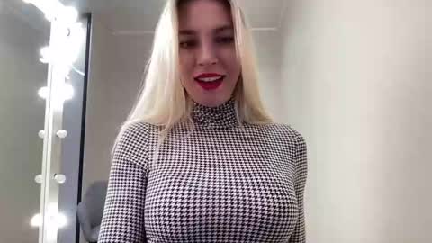 Kelly online show from 3, 12, 2024