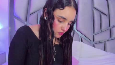   online show from 17, 2, 2025