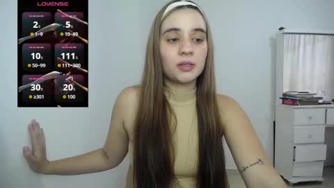 Snapshot of ambar_lynn chatting on 18, 10, 2025 mbar online show from 18, 10, 2025