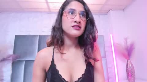 Ambar  online show from 26, 7, 2026