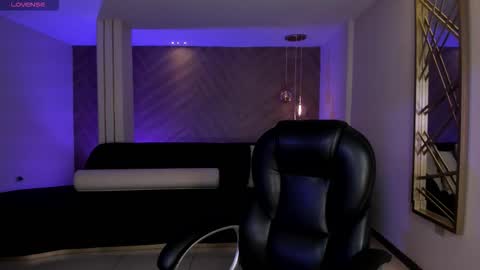 Ambar  online show from 2, 12, 2025