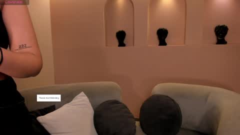 Ambar  online show from 23, 4, 2026