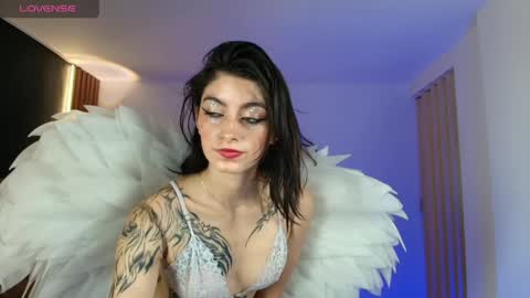 Snapshot of ambarlee_ chatting on 10, 5, 2026 AMBAR LEE online show from 10, 5, 2026