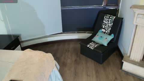 Ambar Ross online show from 26, 2, 2025