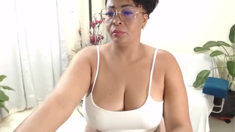 Snapshot of ambarsofhia chatting on 18, 2, 2025 Amber Sofhia online show from 18, 2, 2025