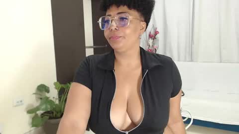 Snapshot of ambarsofhia chatting on 27, 2, 2025 Amber Sofhia online show from 27, 2, 2025