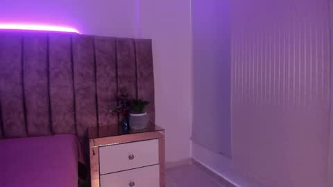  Amber  online show from 21, 4, 2026