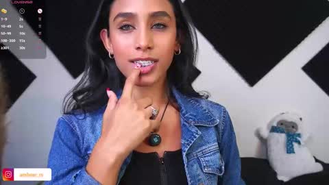 Snapshot of ambeer_rousess chatting on 2, 10, 2025 Amber online show from 2, 10, 2025