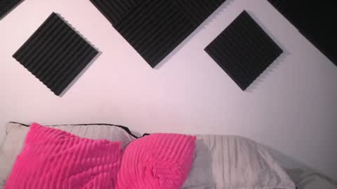 Amber online show from 12, 4, 2026