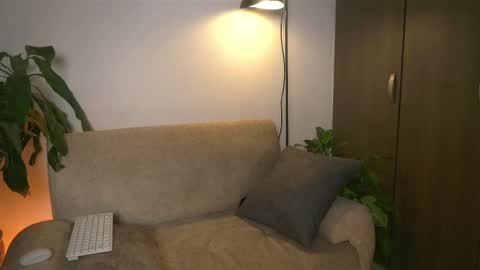 Amber Davis online show from 4, 3, 2025