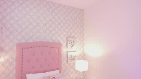 amber  ferrera online show from 25, 2, 2026