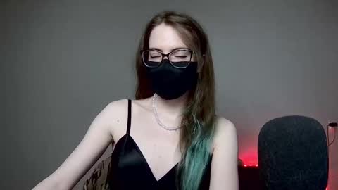 Amber non-nude model online show from 4, 10, 2025