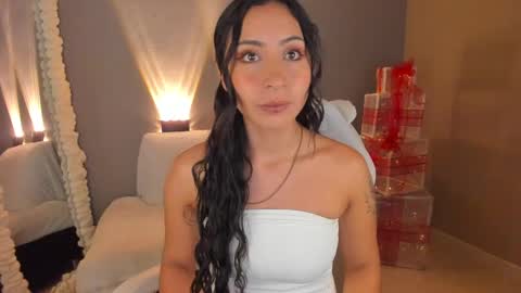 amber_curly online show from 31, 12, 2024