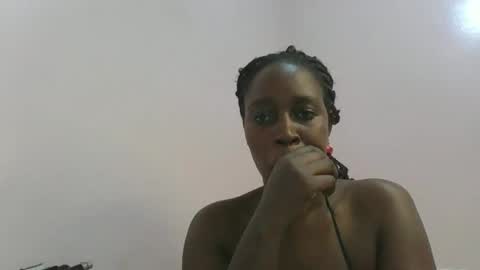 amber_cutie2 online show from 18, 11, 2025