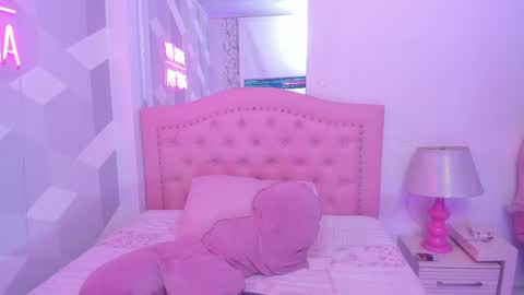 amber_harriis online show from 25, 4, 2026