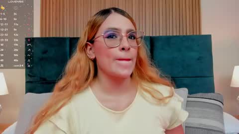 Snapshot of amber_kiss_ chatting on 18, 5, 2026 Emily online show from 18, 5, 2026