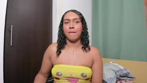 Snapshot of amber_lee20 chatting on 18, 12, 2024 LUISA online show from 18, 12, 2024