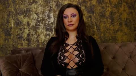 Snapshot of ambercrost chatting on 4, 2, 2025 Goddess Amber online show from 4, 2, 2025