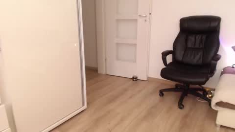 Amber online show from 17, 2, 2025