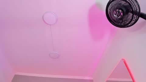 Amber  online show from 12, 3, 2025