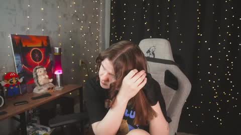 my name is Sonya but you can call me your favorite girl 3 online show from 25, 4, 2026