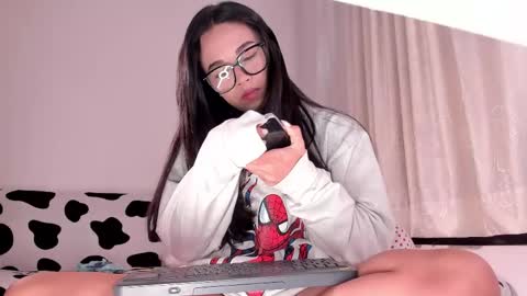 Amber online show from 9, 6, 2026