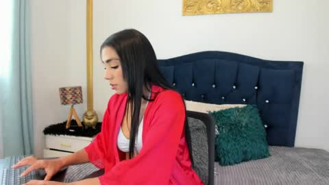 Snapshot of amberrsmith_ chatting on 8, 5, 2026 Amber online show from 8, 5, 2026