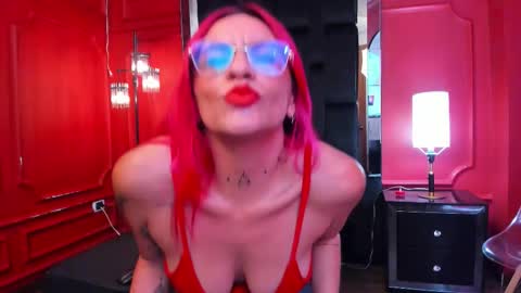 Amber online show from 20, 10, 2025