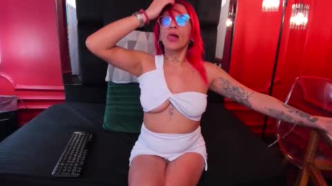 Amber online show from 4, 11, 2025