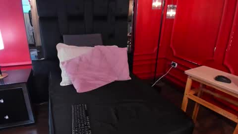 Amber online show from 10, 11, 2025