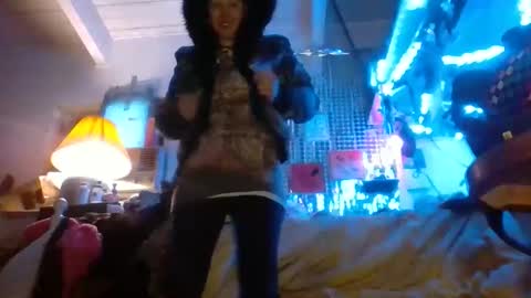 ambionce online show from 2, 4, 2026