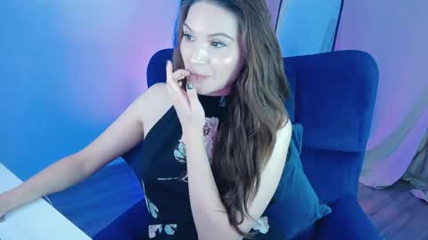 AmbraEnm online show from 19, 10, 2025