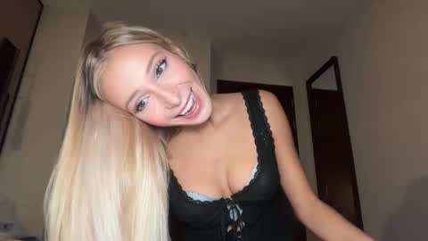 Snapshot of ambrefleur chatting on 9, 2, 2026 Ambre online show from 9, 2, 2026