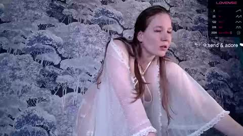  25 WEEK Princess  Linnea  online show from 23, 4, 2026