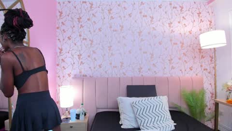 Amelia Adams online show from 28, 1, 2025