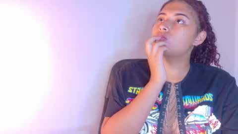 amelialaurent_ online show from 27, 7, 2026