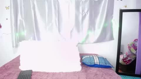 amelie brown online show from 11, 1, 2025