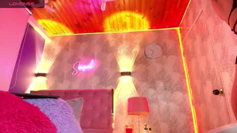 Amelie online show from 5, 3, 2026