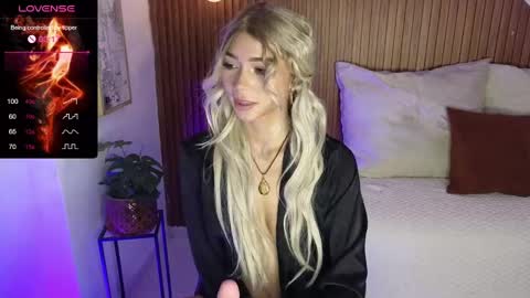 Isabella online show from 23, 1, 2025