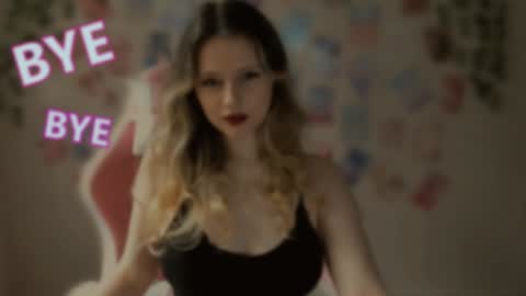 Amelie  James online show from 3, 1, 2025