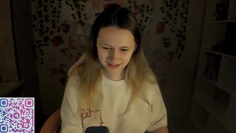Amelie  James online show from 4, 1, 2025