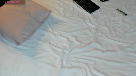 Ameliia castro online show from 15, 1, 2025