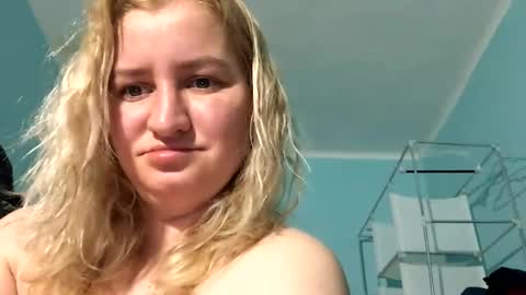 amely12 online show from 2, 12, 2024