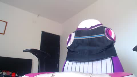 Snapshot of american_challenges chatting on 8, 2, 2025 miguel online show from 8, 2, 2025