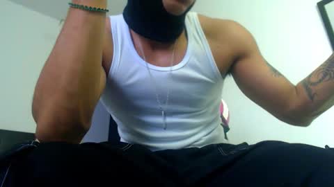 Snapshot of american_challenges chatting on 12, 3, 2025 miguel online show from 12, 3, 2025