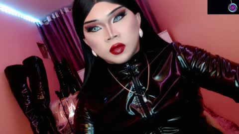 Queen Mireska online show from 12, 4, 2026